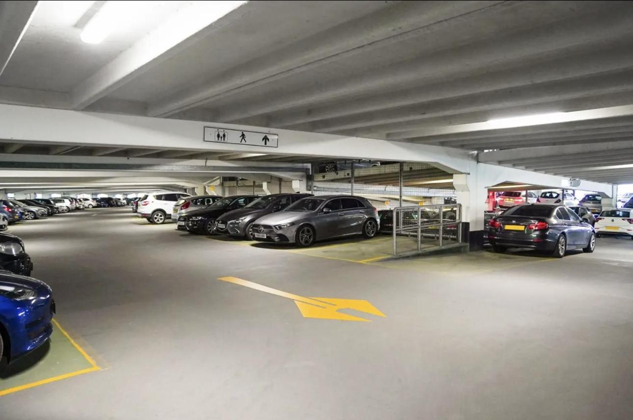 Central Leeds Dock Apt, Free Secure Parking! 2 Bed المظهر الخارجي الصورة